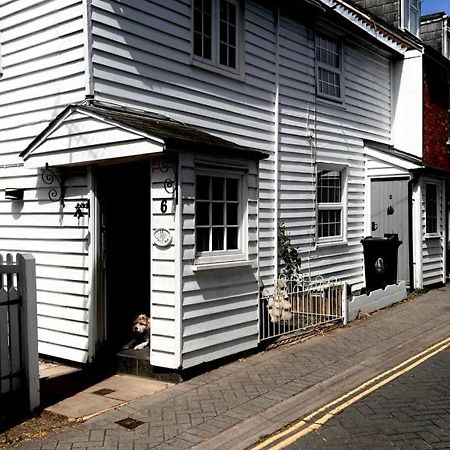 Bridewell Cottage In The Heart Of Tenterden - Pass The Keys 외부 사진