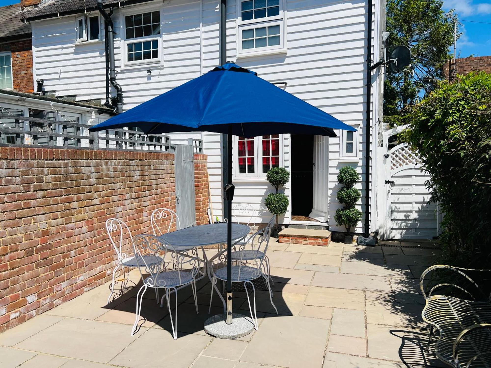 Bridewell Cottage In The Heart Of Tenterden - Pass The Keys 외부 사진