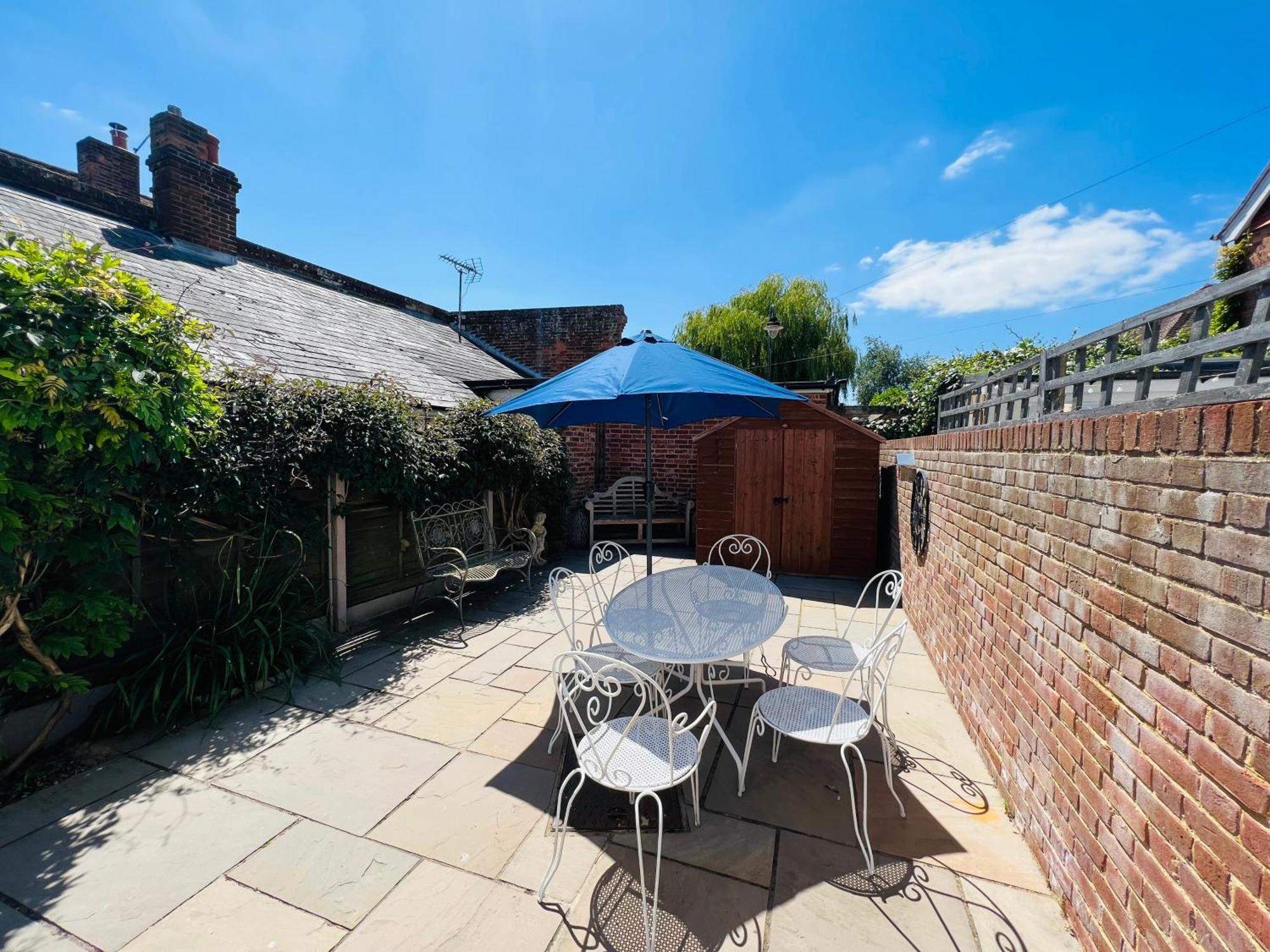 Bridewell Cottage In The Heart Of Tenterden - Pass The Keys 외부 사진